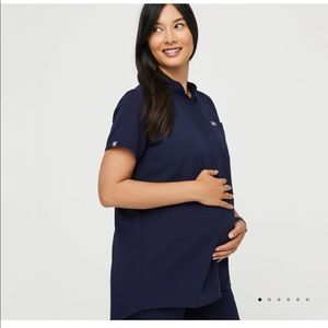 FIGS maternity scrubs shirt and pants.